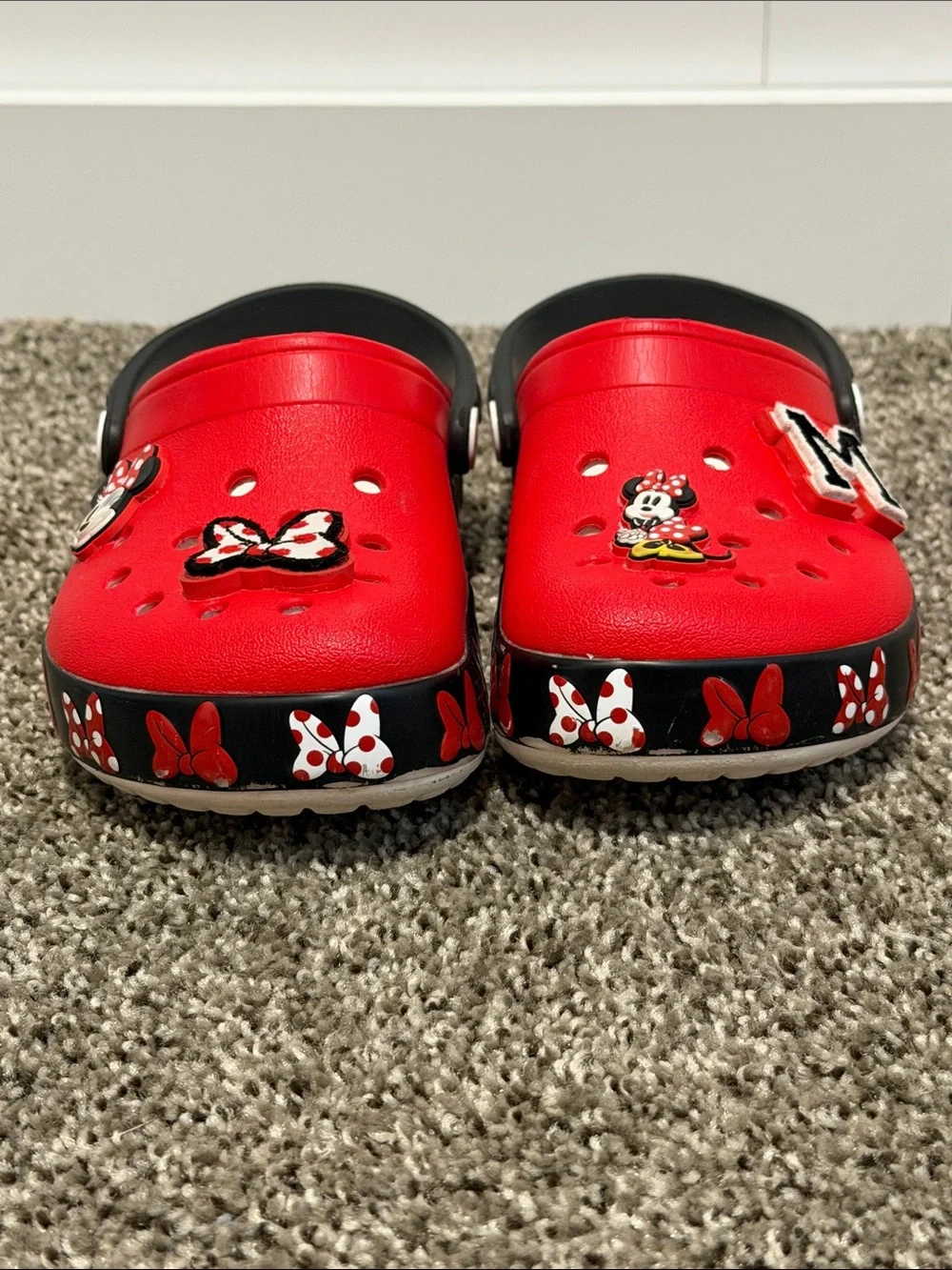 CROCS Kids Red Minnie Mouse Clog Sandals with Black Trim